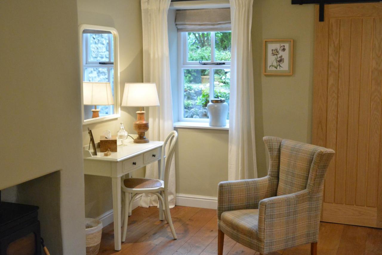 スキプトン Beckside Cracoe Bed & Breakfast エクステリア 写真